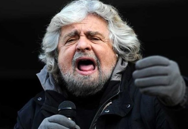 Beppe Grillo , leader du Mouvement Cinq Étoiles en Italie