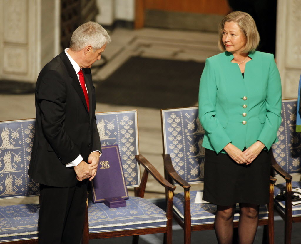 Nobel Commitee chairman Thorbjorn Jagland, left, and committee member Kaci Kullman Five | Credits -- AP