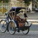 Pousse-pousse dans les rues de Phnom Penh Pousse-pousse dans les rues de Phnom Penh